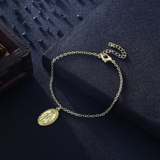 Charm Bracelet in 18K Gold Plated