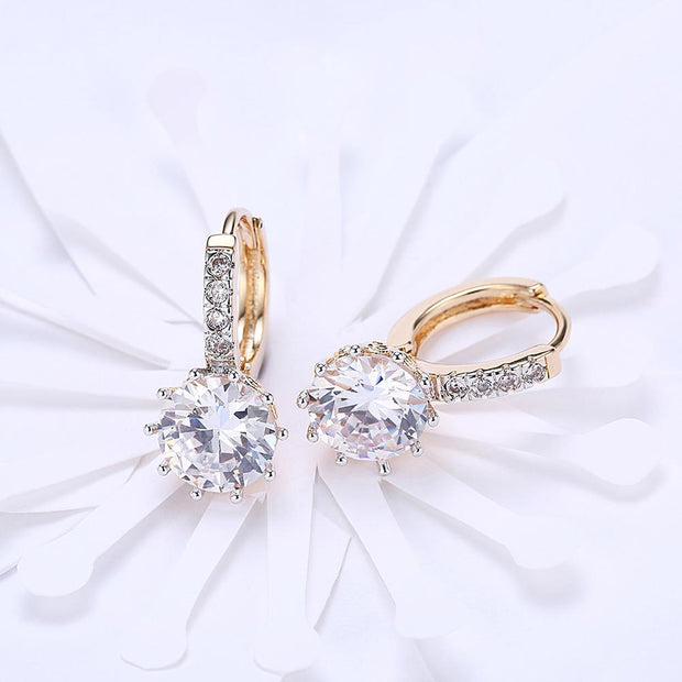 10 Prong Brilliant Round Cut Huggie Earring in 18K Gold Plated with